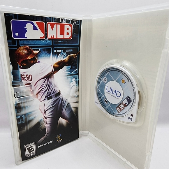 PSP Lot - MLB 06: The Show, MLB 2005 Sony PlayStation -w Manuals - Picture 5 of 7